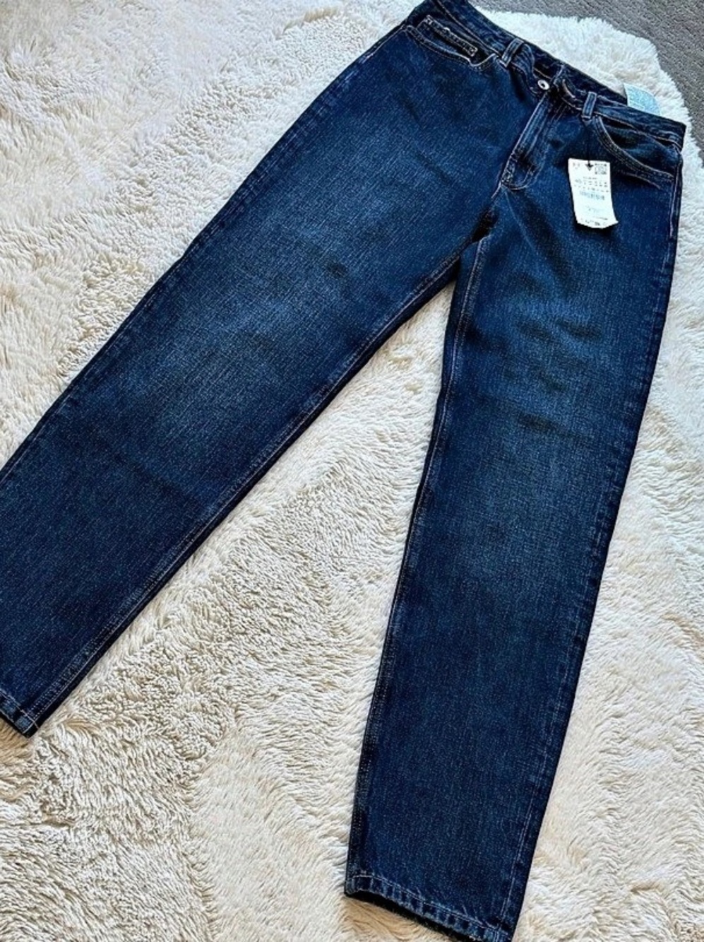 NWT Zara Straight Leg Jeans.